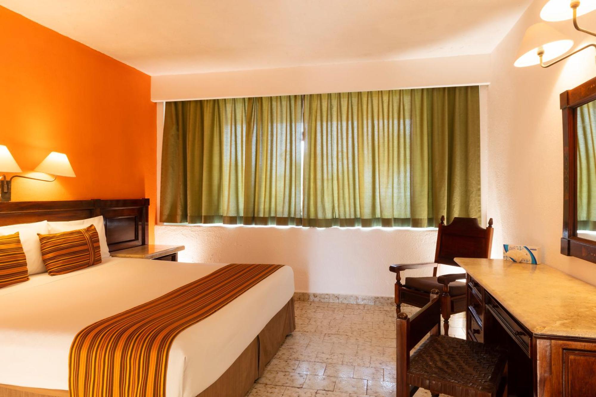 Las Palmas By The Sea All Inclusive بويرتو فالارتا المظهر الخارجي الصورة