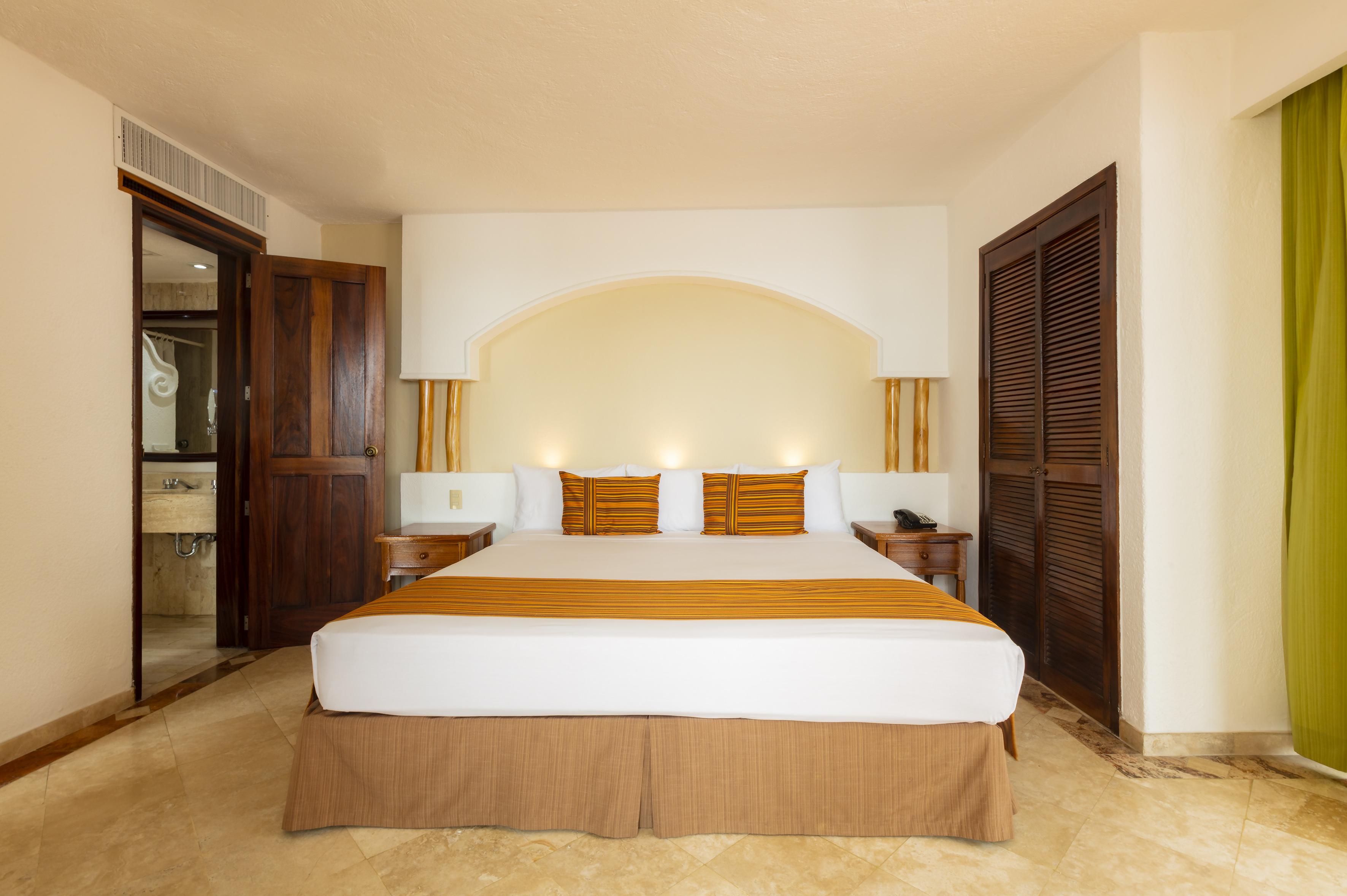 Las Palmas By The Sea All Inclusive بويرتو فالارتا المظهر الخارجي الصورة
