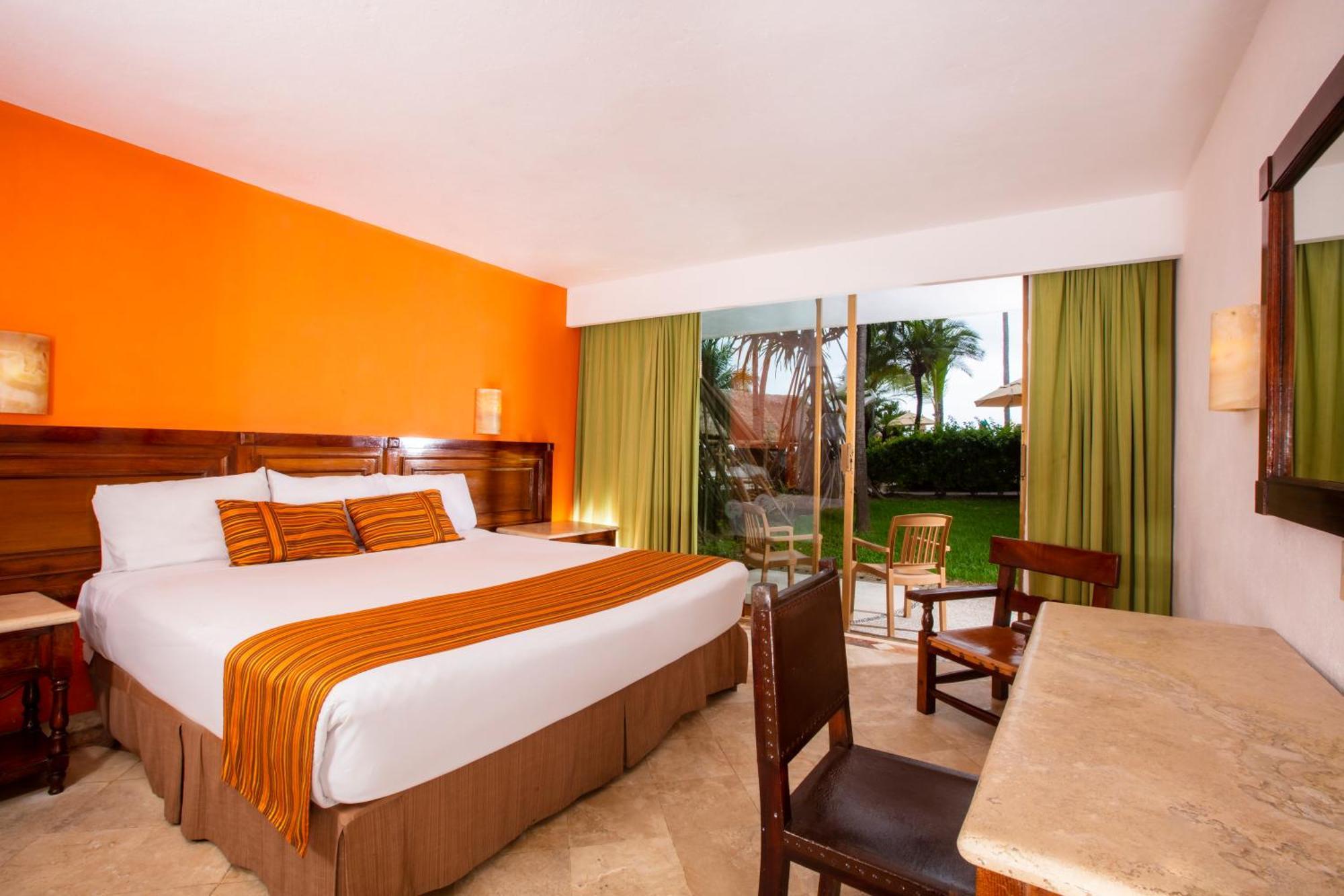 Las Palmas By The Sea All Inclusive بويرتو فالارتا المظهر الخارجي الصورة